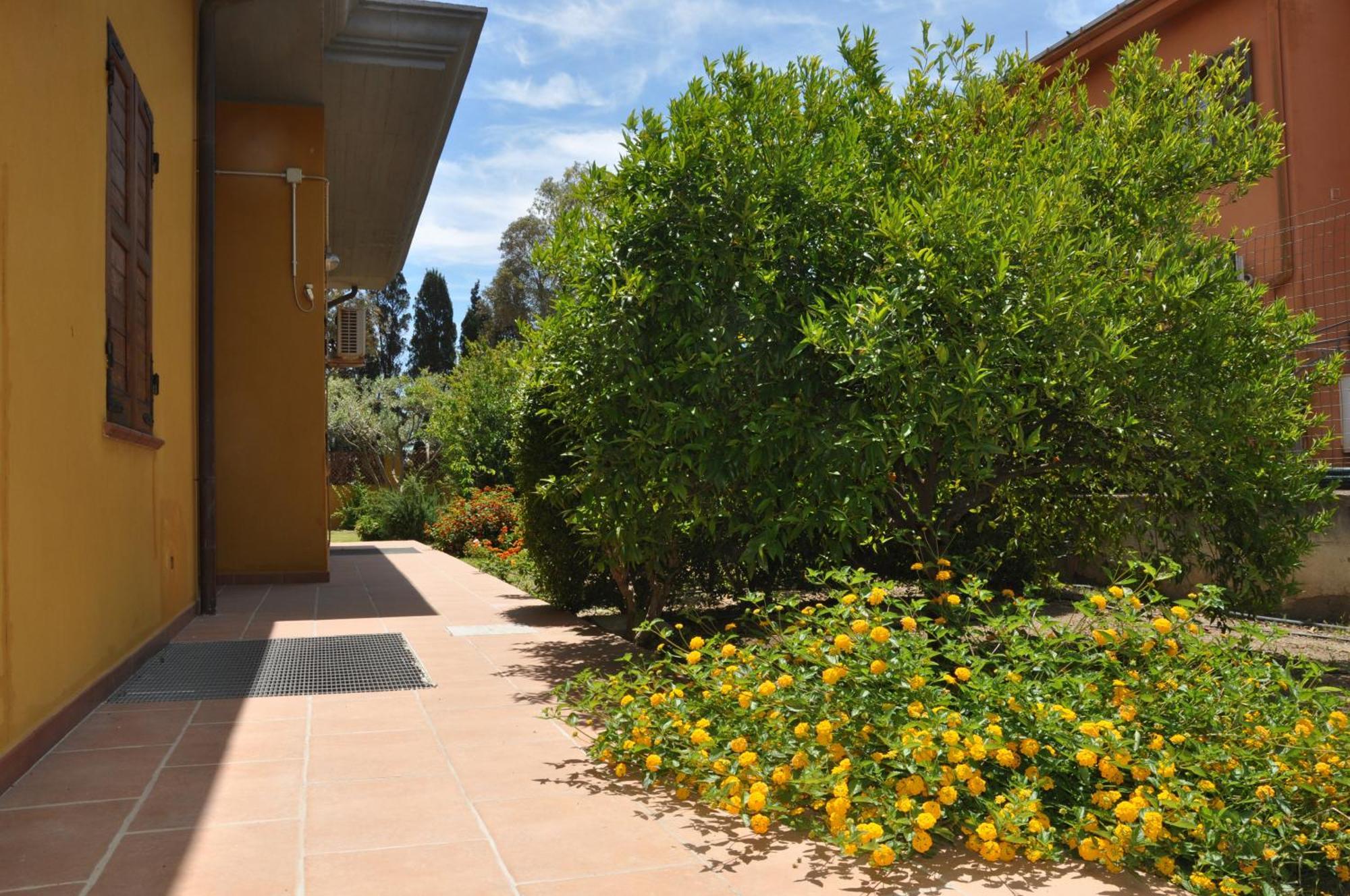 B&B Gassa D'Amante Capoterra Exterior photo